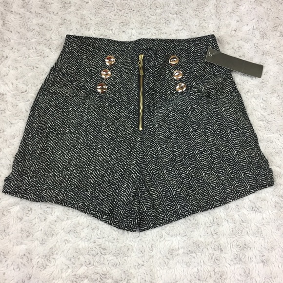 xj.boost Pants - Hight waist shorts runs small S/M